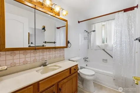 15406 24th Avenue E Tacoma WA 98445