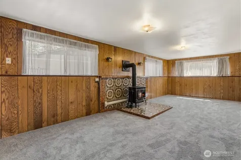 15406 24th Avenue E Tacoma WA 98445
