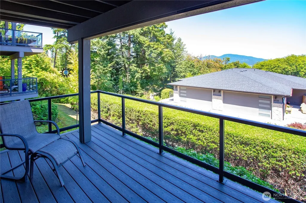 4938 Portalis Way Anacortes WA 98221