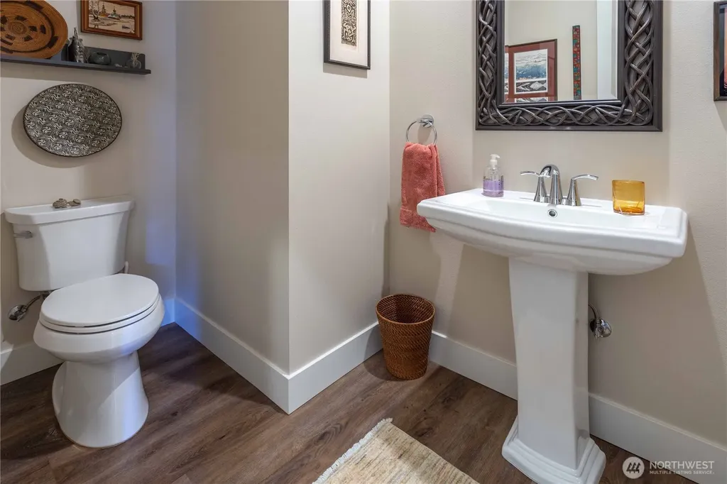 4938 Portalis Way Anacortes WA 98221
