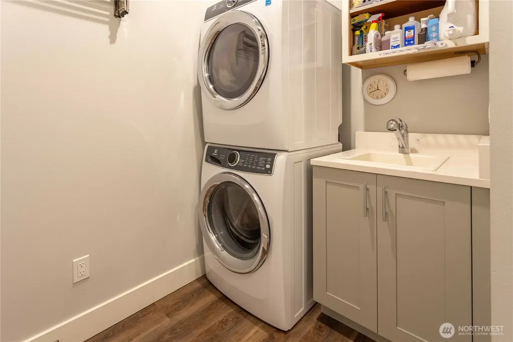4938 Portalis Way Anacortes WA 98221