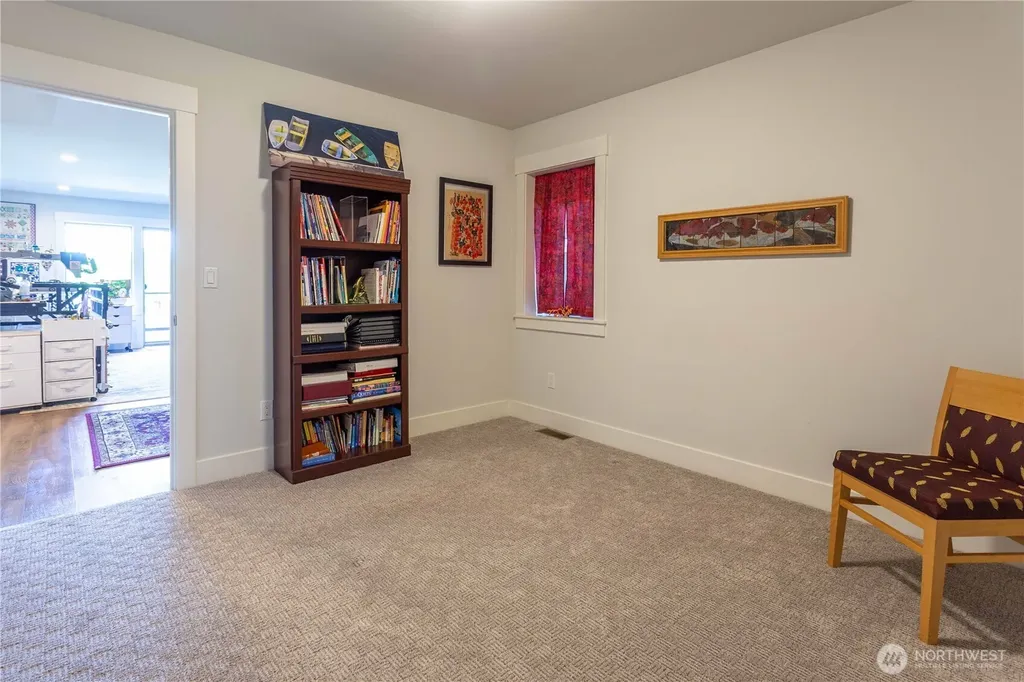 4938 Portalis Way Anacortes WA 98221