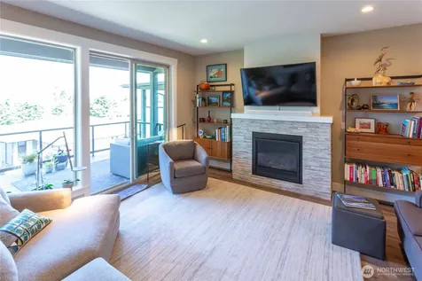 4938 Portalis Way Anacortes WA 98221
