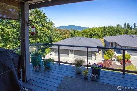4938 Portalis Way Anacortes WA 98221