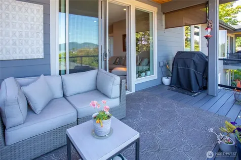 4938 Portalis Way Anacortes WA 98221