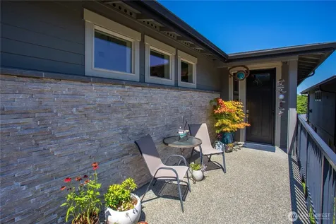 4938 Portalis Way Anacortes WA 98221