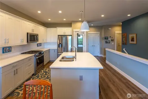 4938 Portalis Way Anacortes WA 98221