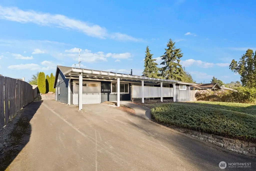32828 22nd Avenue SW Federal Way WA 98023