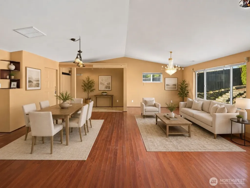 32828 22nd Avenue SW Federal Way WA 98023