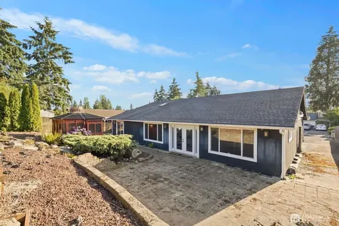 32828 22nd Avenue SW Federal Way WA 98023