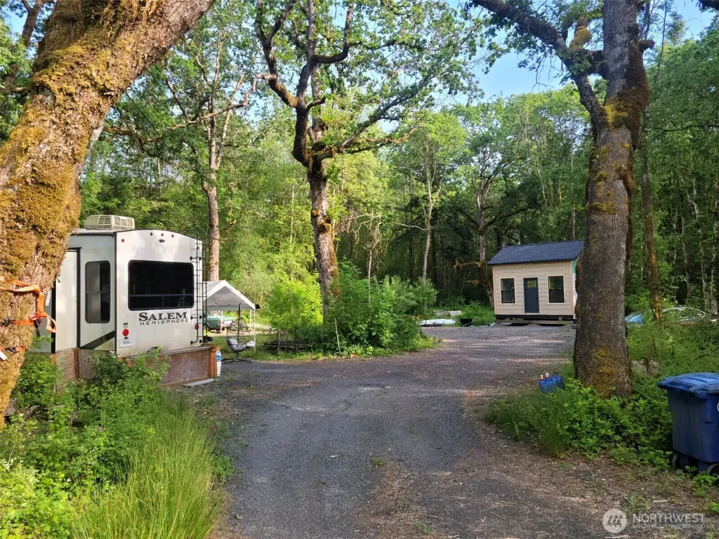 209 Frost Road Winlock WA 98596