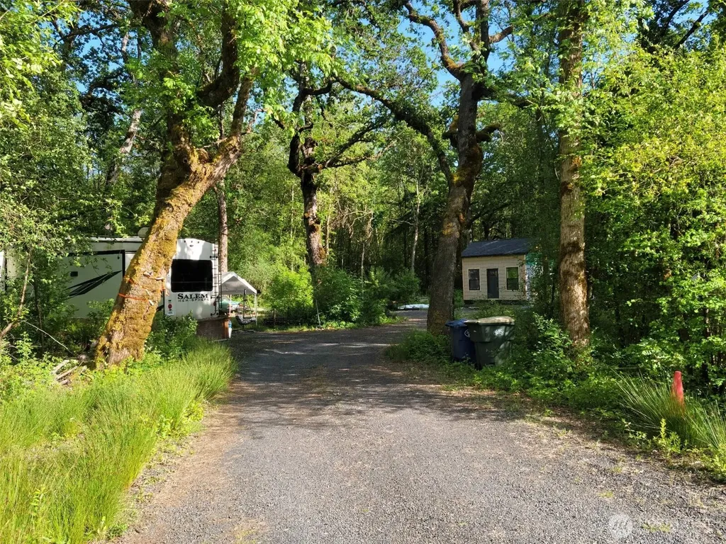 209 Frost Road Winlock WA 98596