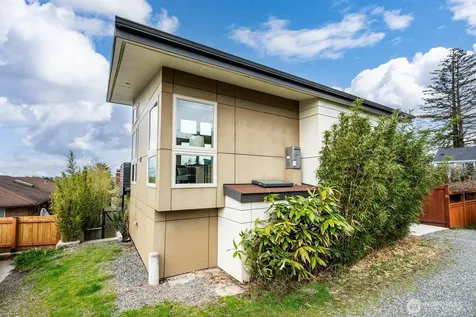 8218 2nd Avenue NE Seattle WA 98115