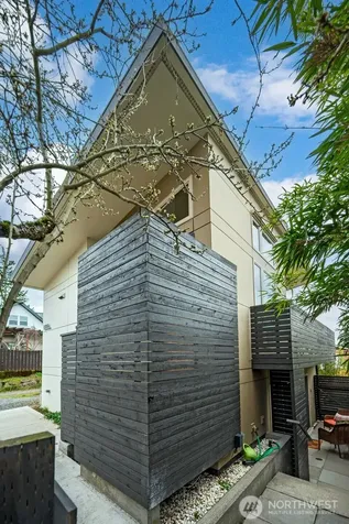 8218 2nd Avenue NE Seattle WA 98115
