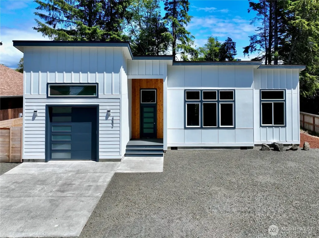 382 Lake View Loop NE Ocean Shores WA 98569