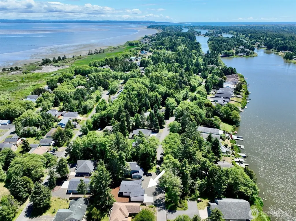 382 Lake View Loop NE Ocean Shores WA 98569