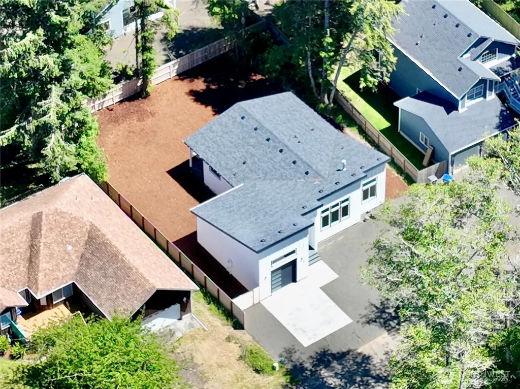 382 Lake View Loop NE Ocean Shores WA 98569