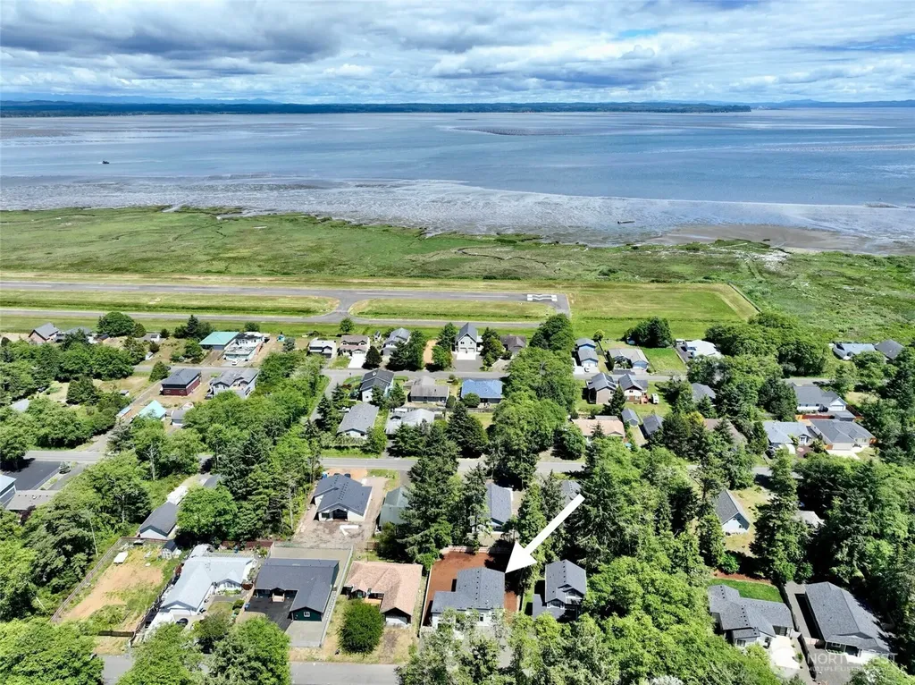 382 Lake View Loop NE Ocean Shores WA 98569