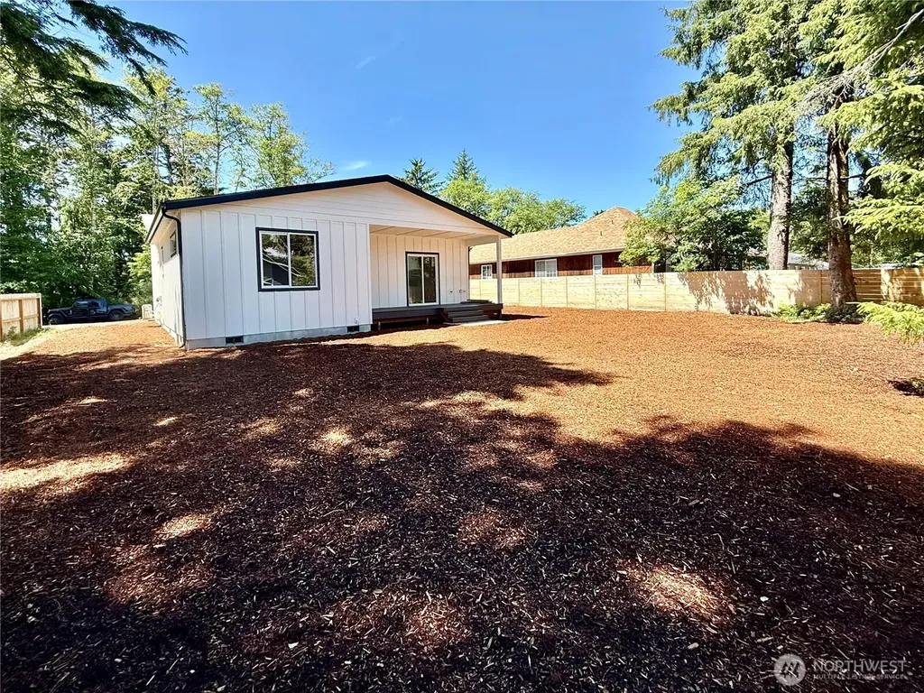 382 Lake View Loop NE Ocean Shores WA 98569