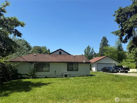 13223 84th Avenue S Seattle WA 98178
