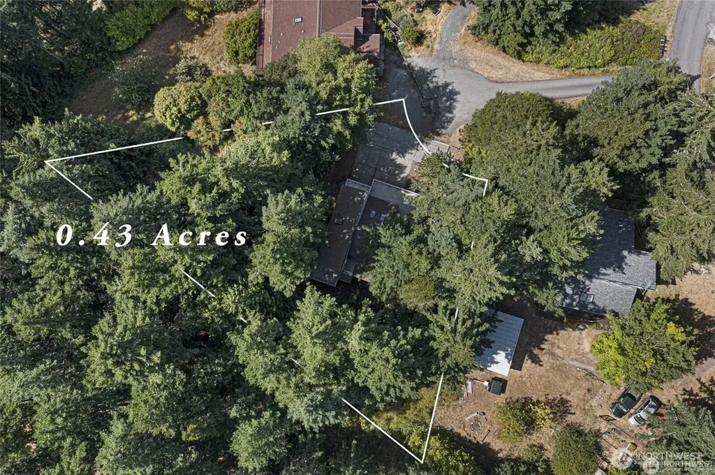27 Dryad Place Lopez Island WA 98261