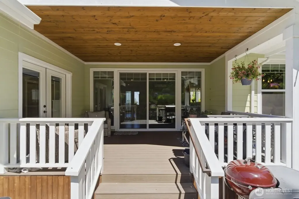 651 Happy View Lane Sequim WA 98382