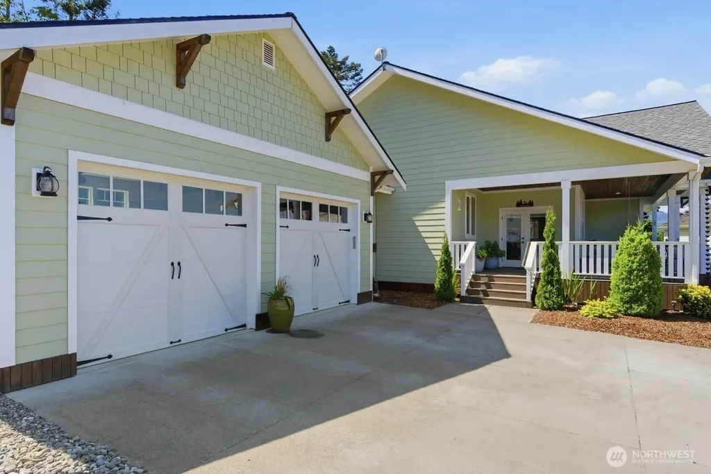 651 Happy View Lane Sequim WA 98382