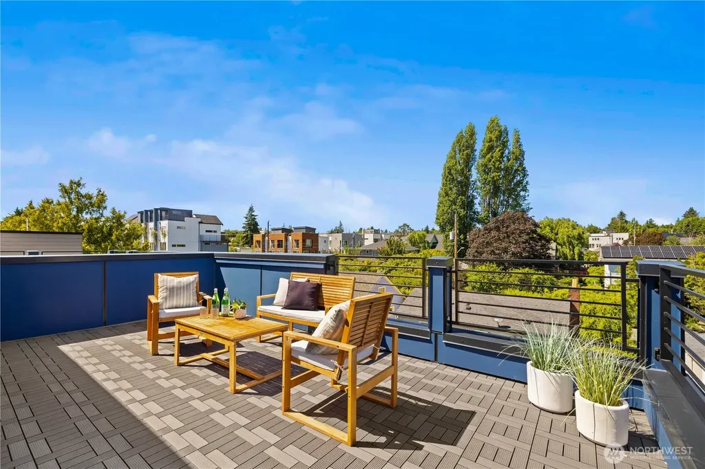 1138 NW 57th Street Seattle WA 98107