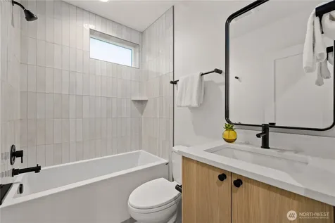 1138 NW 57th Street Seattle WA 98107