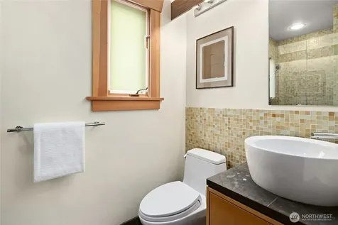 6054 29th Avenue NE Seattle WA 98115