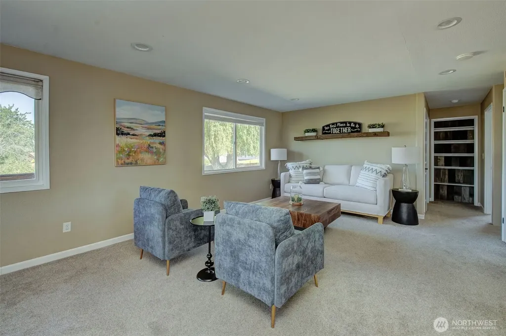 702 N Lyle Avenue East Wenatchee WA 98802