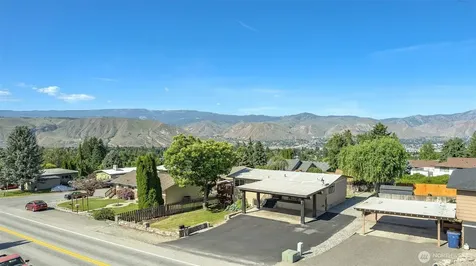 702 N Lyle Avenue East Wenatchee WA 98802