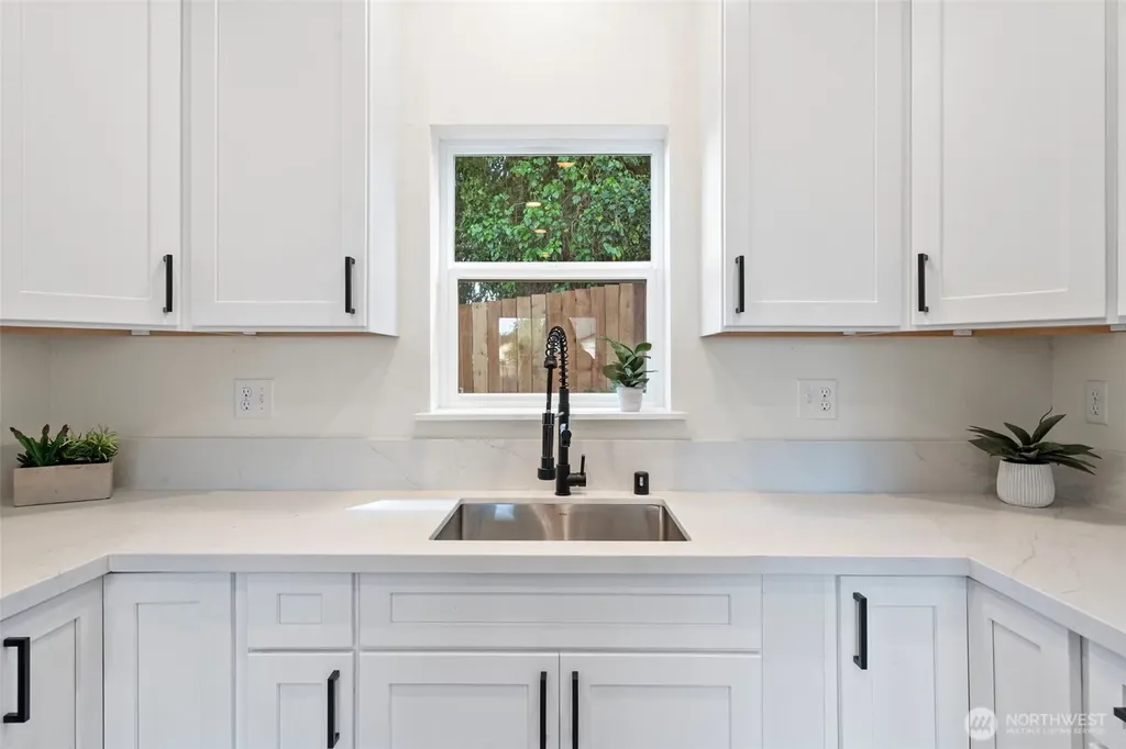 4924 Diamond Boulevard Lakewood WA 98499