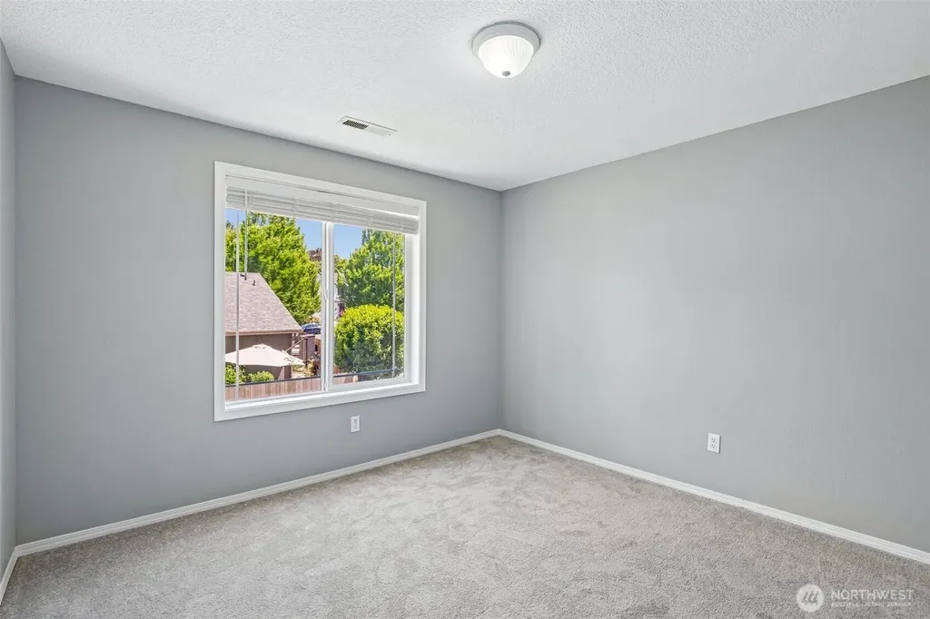 11816 NE 40th Place Vancouver WA 98686