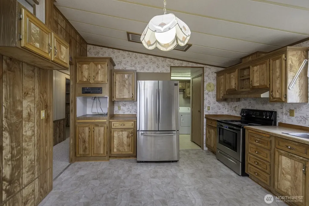 2240 W Broadway Avenue Moses Lake WA 98837