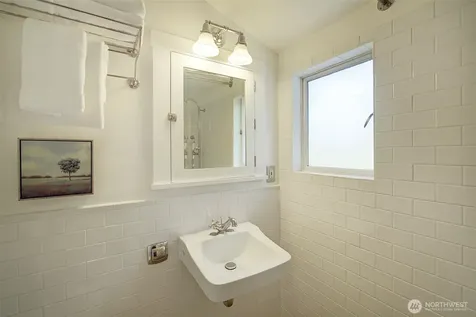 2309 NW 73rd Seattle WA 98117