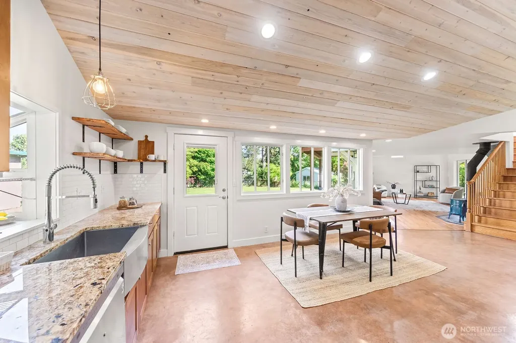 22604 Deppman Road SW Vashon WA 98070