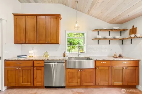 22604 Deppman Road SW Vashon WA 98070