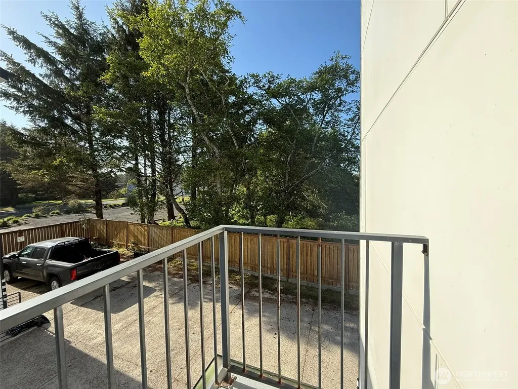 890 Magellan Avenue NE Ocean Shores WA 98569