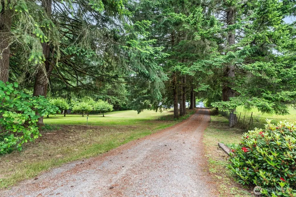 124 Brown Road E Chehalis WA 98532