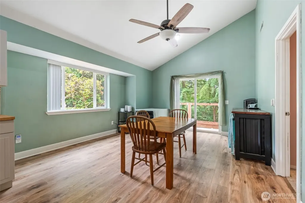 124 Brown Road E Chehalis WA 98532
