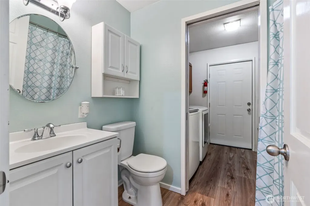 124 Brown Road E Chehalis WA 98532