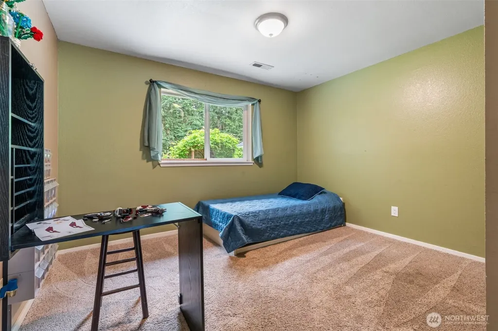 124 Brown Road E Chehalis WA 98532