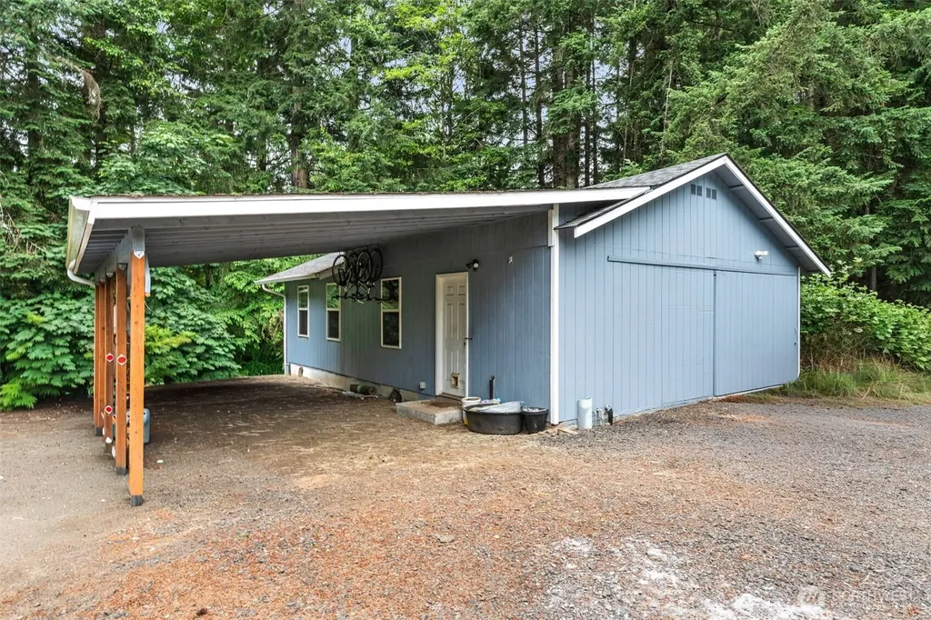 124 Brown Road E Chehalis WA 98532