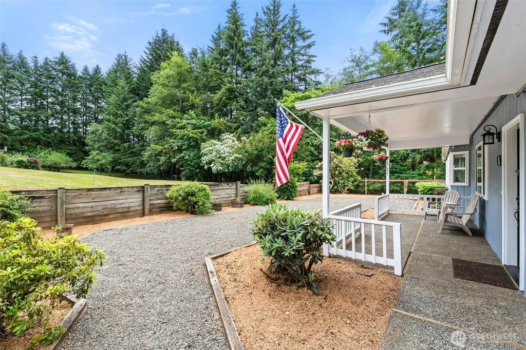 124 Brown Road E Chehalis WA 98532