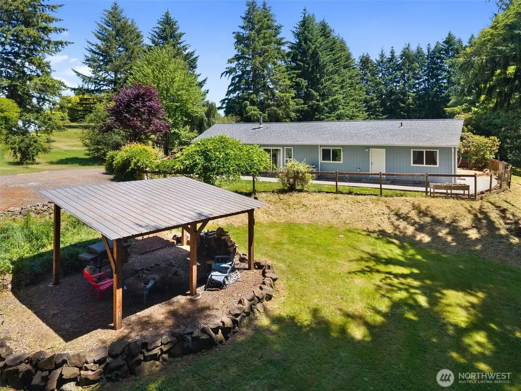 124 Brown Road E Chehalis WA 98532
