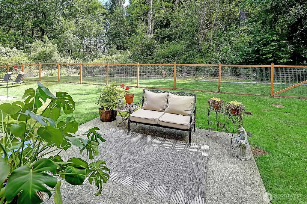 4433 Village Road Stanwood WA 98292