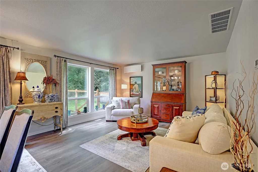 4433 Village Road Stanwood WA 98292