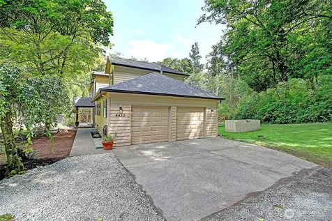 4433 Village Road Stanwood WA 98292