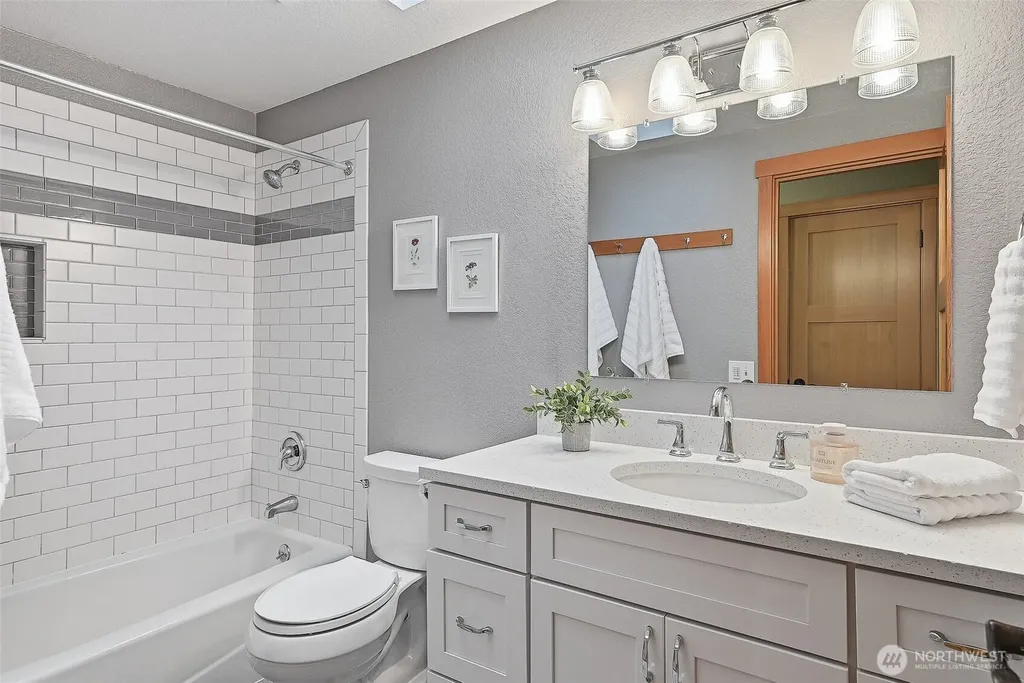 10611 237th Place SW Edmonds WA 98020